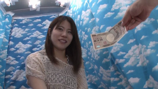 デパ地下店員、栄養士、美容師、介護士、整体師に、18cmメガチ○ポを素股してもらったらこんなヤラしい事になりました。