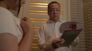 着衣巨乳で無自覚に誘惑してヤラされちゃう押しに弱すぎる天然Iカップ女子大生 神坂朋子 着衣巨乳で無自覚に誘惑してヤラされちゃう押しに弱すぎる天然Iカップ女子大生 神坂朋子