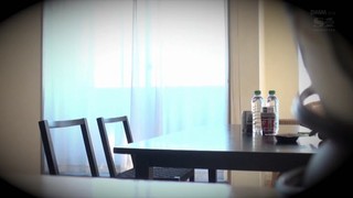 SNIS-658 盗撮リアルドキュメント！密着44日、葵つかさのプライベートを激撮し、カメラマンを装ったベテランナンパ師に引っ掛かって、SEXまでしちゃった一部始終